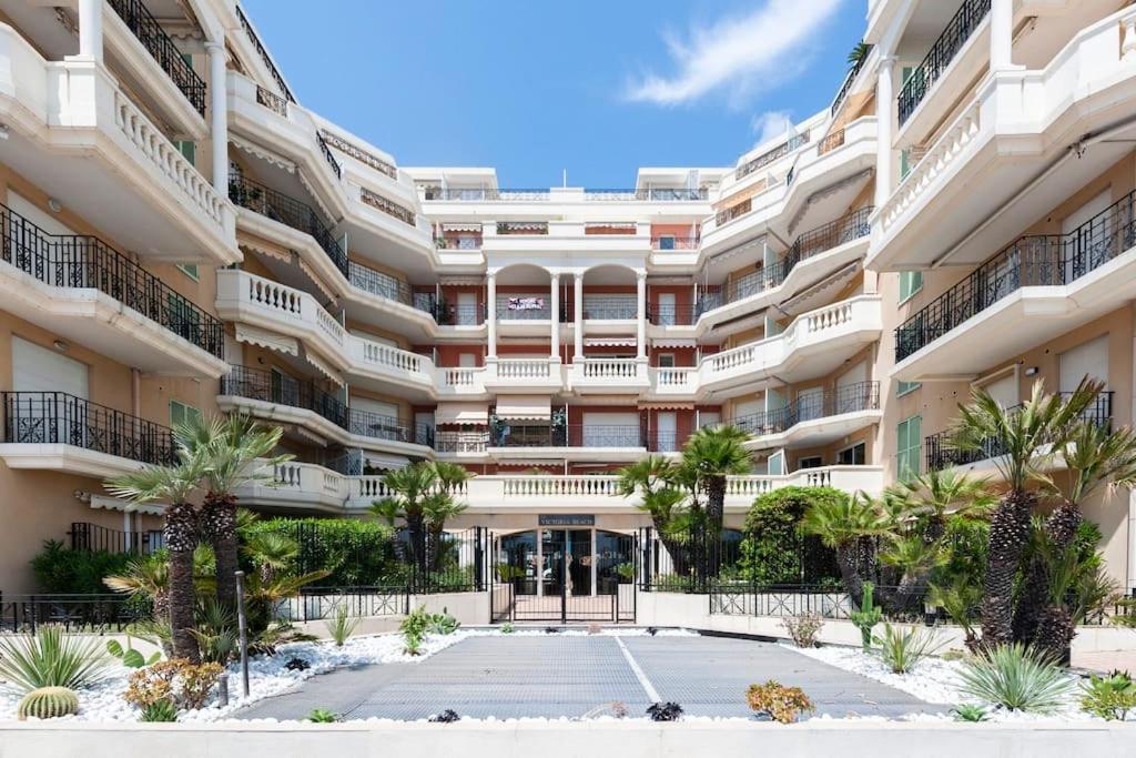 Superbe Studio Avec Terrasse En Front De Mer Ментона Экстерьер фото