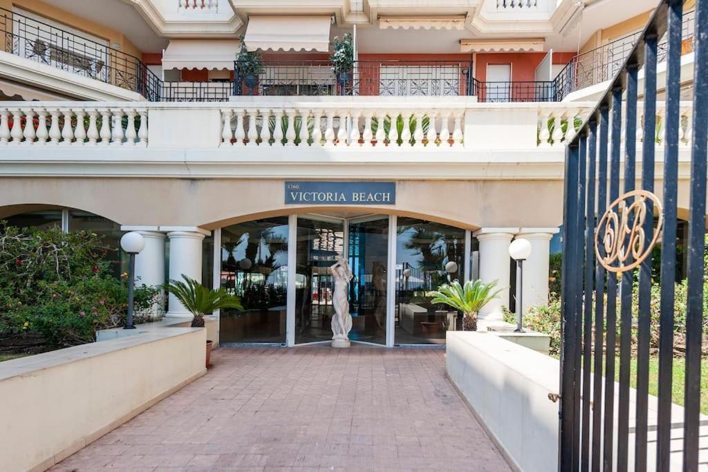 Superbe Studio Avec Terrasse En Front De Mer Ментона Экстерьер фото